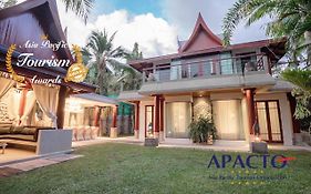 Villa In The Park, Whole House'S Suitable For Family'S Vacation